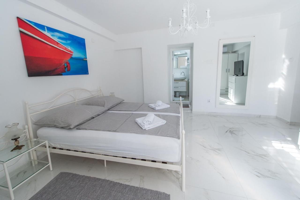 La Casa Di Pietra Lejlighed Krk Eksteriør billede